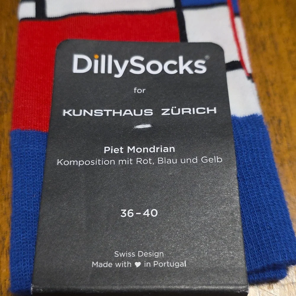 DillySocks for Kunsthaus Zurich Abstract Socks Sz 4-7 - Picture 2 of 8